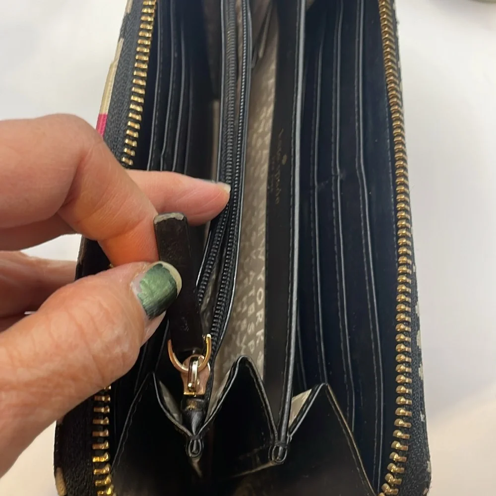 Kate Spade Black and Cream Wallet with Pink Stripe - Picture 9 of 11